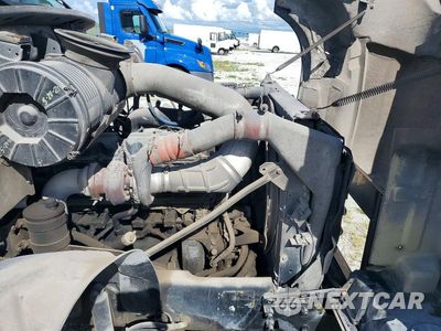 Zdjęcie 10 z 12 samochodu: 2006 MACK CV713 ROLL-OFF CONTAINER TRUCK VIN:1M2AG11C06M052871 - miniatura
