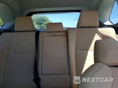 Zdjęcie 10 z 13 samochodu: 2019 TOYOTA RAV4 XLE VIN:2T3W1RFV4KW052504 - miniatura