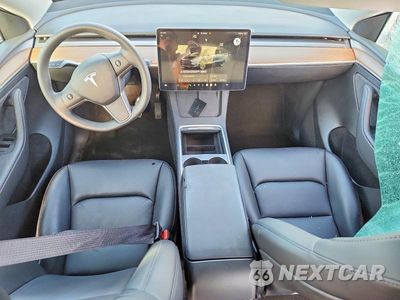 Zdjęcie 8 z 12 samochodu: 2024 TESLA MODEL Y VIN:7SAYGDED9RF186124 - miniatura