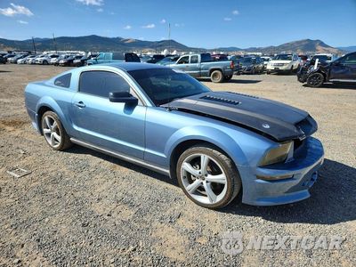 Czwarte zdjęcie samochodu z boku: 2005 FORD MUSTANG GT COUPE VIN:1ZVFT80N055159121 - miniatura