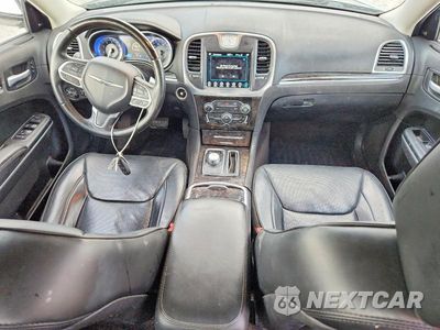 Zdjęcie 8 z 13 samochodu: 2017 CHRYSLER 300C VIN:2C3CCAET1HH582327 - miniatura