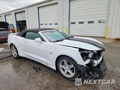 Czwarte zdjęcie samochodu z boku: 2018 CHEVROLET CAMARO LT VIN:1G1FB3DX7J0121728 - miniatura