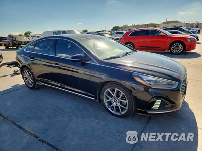 Czwarte zdjęcie samochodu z boku: 2018 HYUNDAI SONATA LIMITED 2.0T VIN:5NPE34AB2JH668567 - miniatura