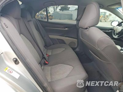 Zdjęcie 10 z 12 samochodu: 2018 TOYOTA CAMRY LE VIN:4T1B11HK4JU101677 - miniatura