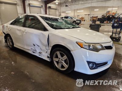 Czwarte zdjęcie samochodu z boku: 2014 TOYOTA CAMRY SE VIN:4T1BF1FK3EU417548 - miniatura