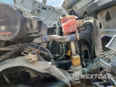 Zdjęcie 11 z 14 samochodu: 2015 VOLVO VNL SEMI TRUCK VIN:4V4NC9EGXFN921648 - miniatura