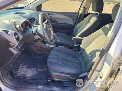 Zdjęcie 7 z 12 samochodu: 2016 CHEVROLET SONIC LT VIN:1G1JC6SB5G4103603 - miniatura