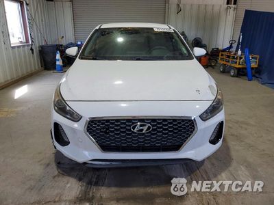 Piąte zdjęcie samochodu w środku: 2018 HYUNDAI ELANTRA GT BASE VIN:KMHH35LE9JU068530 - miniatura