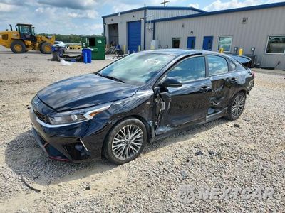 2024 KIA FORTE GT LINE 3KPF54AD9RE815872 - główne zdjęcie licytacji z USA - miniatura