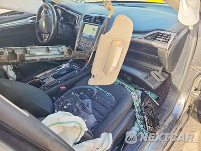 Zdjęcie 8 z 13 samochodu: 2020 FORD FUSION SE VIN:3FA6P0HD0LR233500 - miniatura