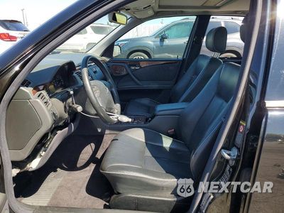 Zdjęcie 7 z 12 samochodu: 2000 MERCEDES-BENZ E 320 VIN:WDBJF65G1YA966874 - miniatura