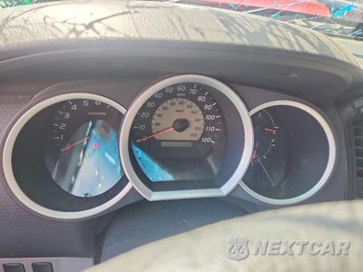Zdjęcie 9 z 13 samochodu: 2005 TOYOTA TACOMA ACCESS CAB VIN:5TETX22N35Z036592 - miniatura