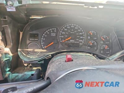 Zdjęcie 9 z 12 samochodu: 2002 GMC NEW SIERRA C1500 VIN:2GTEC19TX21181079 - miniatura