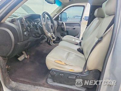 Zdjęcie 7 z 12 samochodu: 2011 CHEVROLET SILVERADO K2500 HEAVY DUTY LT VIN:1GC0KXC80BF110017 - miniatura