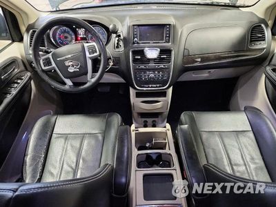 Zdjęcie 8 z 13 samochodu: 2014 CHRYSLER TOWN & COUNTRY TOURING L VIN:2C4RC1CG4ER171019 - miniatura