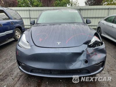 Piąte zdjęcie samochodu w środku: 2023 TESLA MODEL Y VIN:7SAYGAEE3PF708430 - miniatura