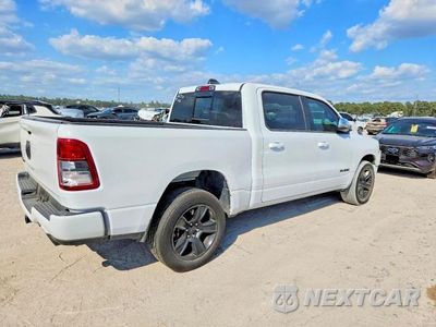Trzecie zdjęcie samochodu z tyłu: 2020 RAM 1500 BIG HORN/LONE STAR VIN:1C6RREFT3LN152624 - miniatura
