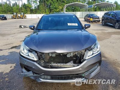 Piąte zdjęcie samochodu w środku: 2017 HONDA ACCORD SPORT VIN:1HGCR2F56HA244373 - miniatura