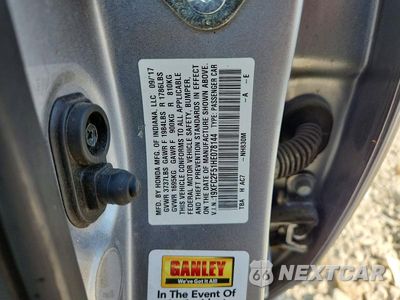Zdjęcie 12 z 12 samochodu: 2017 HONDA CIVIC LX VIN:19XFC2F51HE078144 - miniatura
