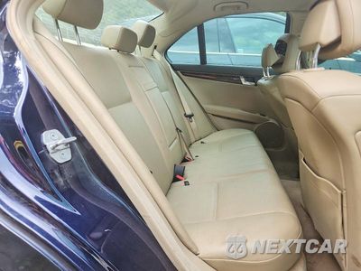 Zdjęcie 10 z 12 samochodu: 2011 MERCEDES-BENZ C 300 VIN:WDDGF5EB8BF632187 - miniatura