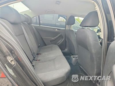 Zdjęcie 10 z 12 samochodu: 2011 VOLKSWAGEN JETTA BASE VIN:3VW2K7AJXBM338828 - miniatura