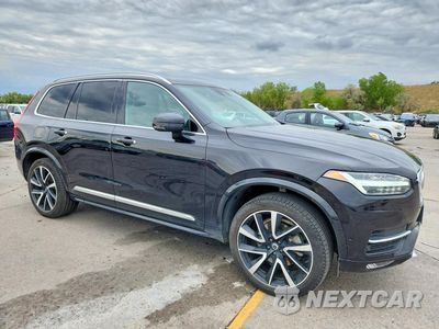 Czwarte zdjęcie samochodu z boku: 2019 VOLVO XC90 T6 INSCRIPTION VIN:YV4A22PLXK1418294 - miniatura