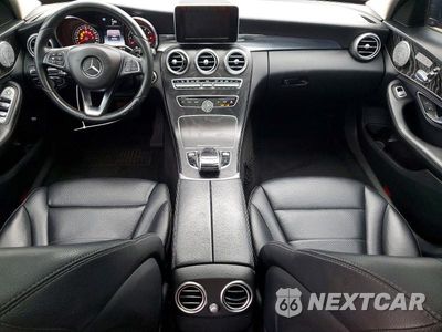 Zdjęcie 8 z 12 samochodu: 2015 MERCEDES-BENZ C 300 4MATIC VIN:55SWF4KB3FU037129 - miniatura