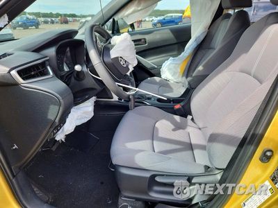 Zdjęcie 7 z 13 samochodu: 2023 TOYOTA COROLLA CROSS HYBRID SE VIN:7MUFBABG6PV016804 - miniatura