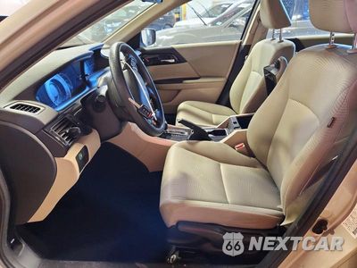 Zdjęcie 7 z 12 samochodu: 2016 HONDA ACCORD LX VIN:1HGCR2F33GA074485 - miniatura