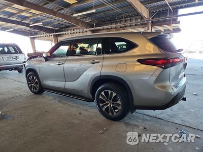 Drugie zdjęcie samochodu z przodu: 2022 TOYOTA HIGHLANDER HYBRID XLE VIN:5TDGARAH9NS516771 - miniatura
