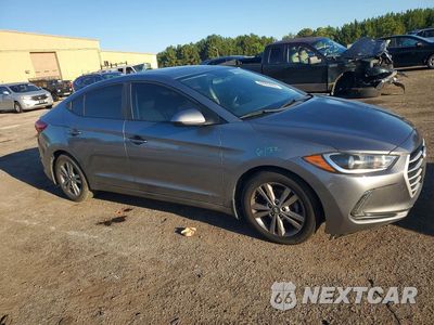 Czwarte zdjęcie samochodu z boku: 2017 HYUNDAI ELANTRA VALUE EDITION VIN:KMHD84LF8HU423944 - miniatura
