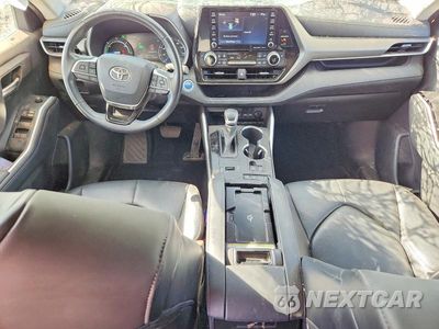 Zdjęcie 8 z 13 samochodu: 2021 TOYOTA HIGHLANDER HYBRID XLE VIN:5TDGARAH1MS506699 - miniatura