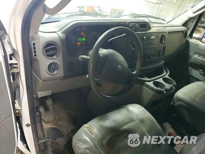 Zdjęcie 8 z 12 samochodu: 2010 FORD ECONOLINE E350 SUPER DUTY CUTAWAY VAN VIN:1FDSE3FL0ADB01106 - miniatura