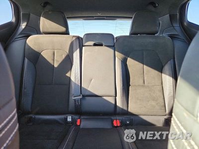 Zdjęcie 10 z 14 samochodu: 2019 VOLVO XC40 T5 R-DESIGN VIN:YV4162UM3K2048785 - miniatura