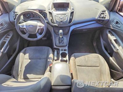 Zdjęcie 8 z 13 samochodu: 2014 FORD ESCAPE S VIN:1FMCU0F73EUD77391 - miniatura