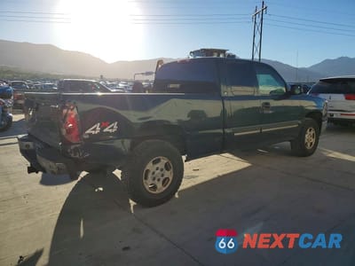 Trzecie zdjęcie samochodu z tyłu: 2003 CHEVROLET SILVERADO K1500 VIN:2GCEK19T731186521 - miniatura