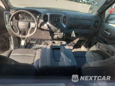 Zdjęcie 8 z 12 samochodu: 2023 CHEVROLET SILVERADO C1500 VIN:3GCNAAEK7PG340142 - miniatura
