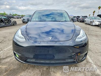 Piąte zdjęcie samochodu w środku: 2023 TESLA MODEL Y VIN:7SAYGDEE4PA118154 - miniatura