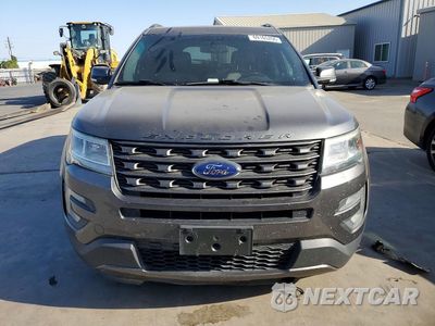 Piąte zdjęcie samochodu w środku: 2017 FORD EXPLORER XLT VIN:1FM5K8D88HGA88759 - miniatura
