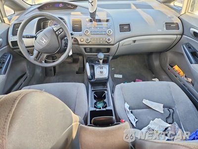 Zdjęcie 8 z 12 samochodu: 2006 HONDA CIVIC LX VIN:1HGFA16526L137532 - miniatura