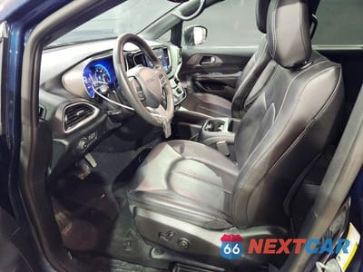 Zdjęcie 7 z 13 samochodu: 2025 CHRYSLER PACIFICA SELECT VIN:2C4RC1BG4SR561454 - miniatura