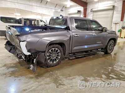 Trzecie zdjęcie samochodu z tyłu: 2022 TOYOTA TUNDRA CREWMAX LIMITED VIN:5TFJA5DB0NX034626 - miniatura