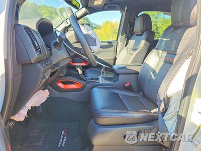 Zdjęcie 7 z 12 samochodu: 2025 NISSAN FRONTIER PRO-4X VIN:1N6ED1FKXSN638140 - miniatura