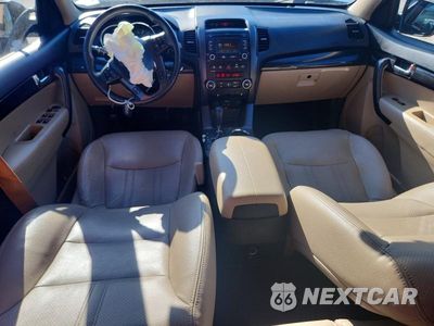 Zdjęcie 8 z 13 samochodu: 2019 KIA SORENTO EX VIN:5XYKU3A66DG372640 - miniatura