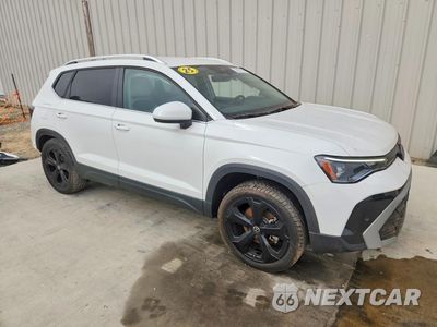Czwarte zdjęcie samochodu z boku: 2025 VOLKSWAGEN TAOS SE VIN:3VVSC7B21SM004048 - miniatura