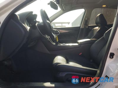 Zdjęcie 7 z 12 samochodu: 2018 INFINITI Q50 3.0T SPORT VIN:JN1EV7AP2JM591571 - miniatura