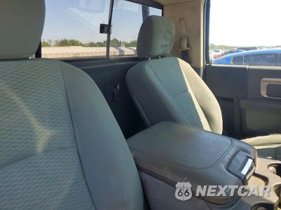 Zdjęcie 10 z 13 samochodu: 2014 RAM 1500 ST VIN:3C6JR6DT0EG131747 - miniatura