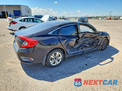 Trzecie zdjęcie samochodu z tyłu: 2017 HONDA CIVIC LX VIN:19XFC2F58HE022041 - miniatura