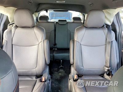 Zdjęcie 10 z 13 samochodu: 2024 TOYOTA SIENNA XSE VIN:5TDDRKEC3RS189923 - miniatura