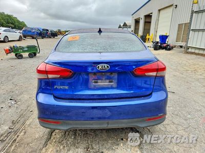 Zdjęcie 6 z 12 samochodu: 2017 KIA FORTE LX VIN:3KPFK4A77HE084859 - miniatura